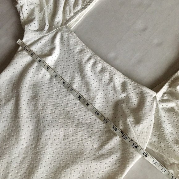 Speechless Women's White Eyelet Puff Sleeve Dress Size Medium - Picture 11 of 14